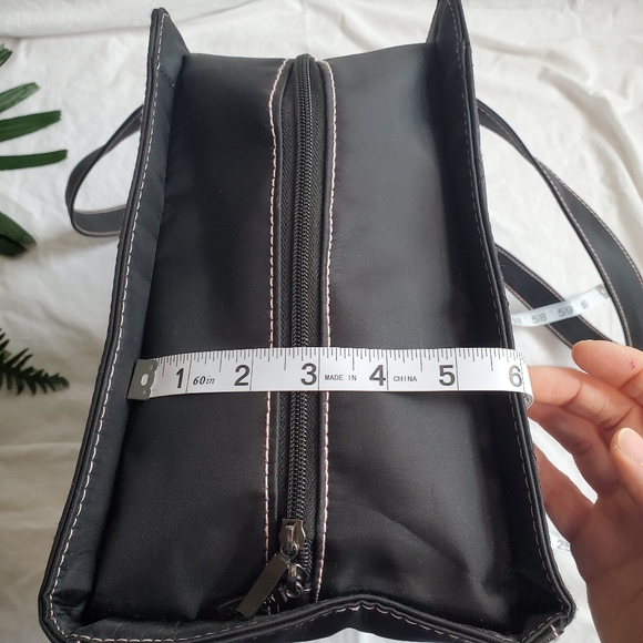 New Mary Kay Zippered Quilted Tote Travel Cosmetic Bag - Picture 12 of 13